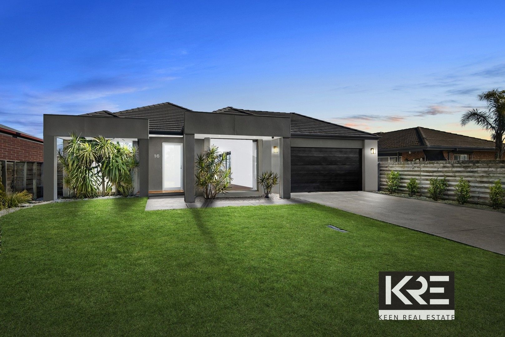 16 Giles Place, Traralgon VIC 3844, Image 0
