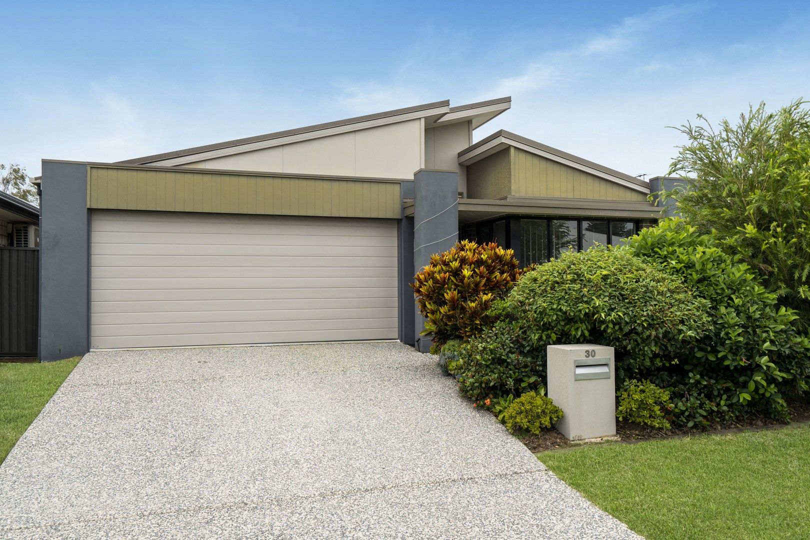 4 bedrooms House in 30 Riverside Circuit JOYNER QLD, 4500
