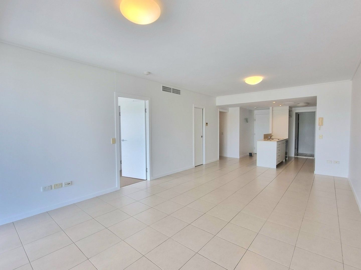 ID21128485/16 Surbiton Court, Carindale QLD 4152 Apartment For Rent