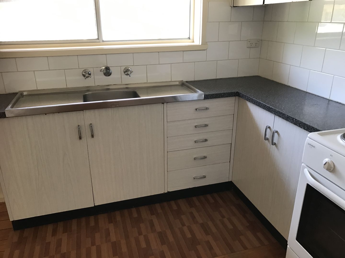 2 bedrooms Apartment / Unit / Flat in 2/1-5 Momolong Street BERRIGAN NSW, 2712