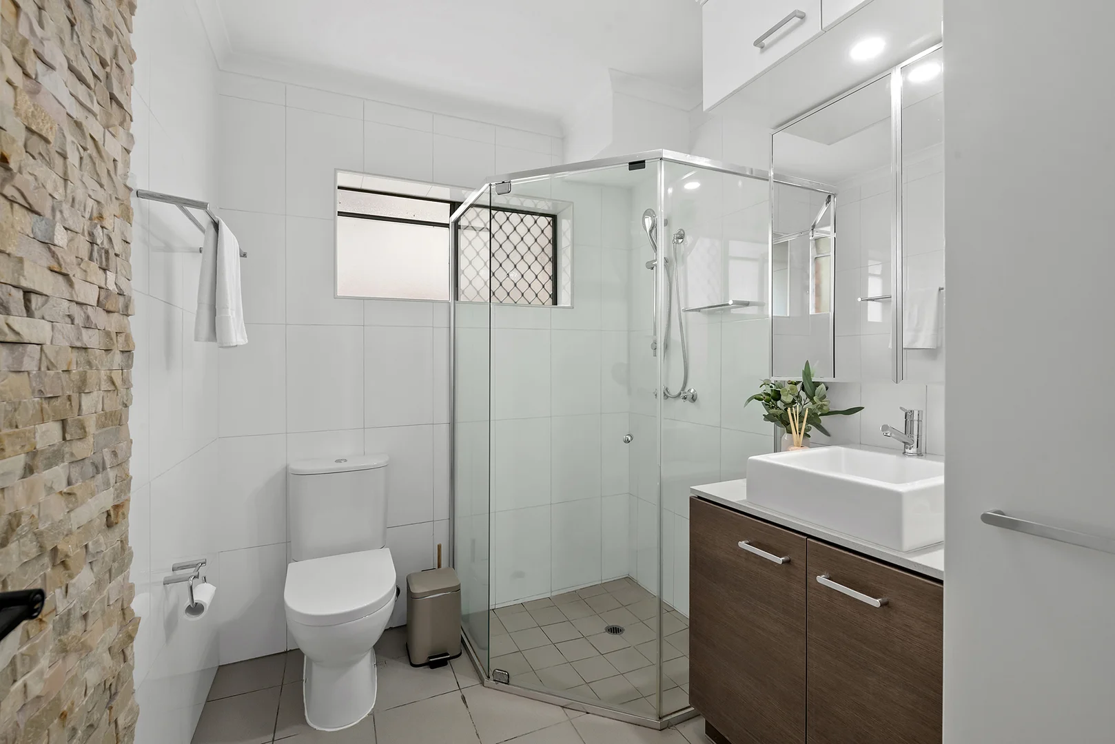 Additional image 12 of 4/11 Carl Street, Woolloongabba QLD 4102