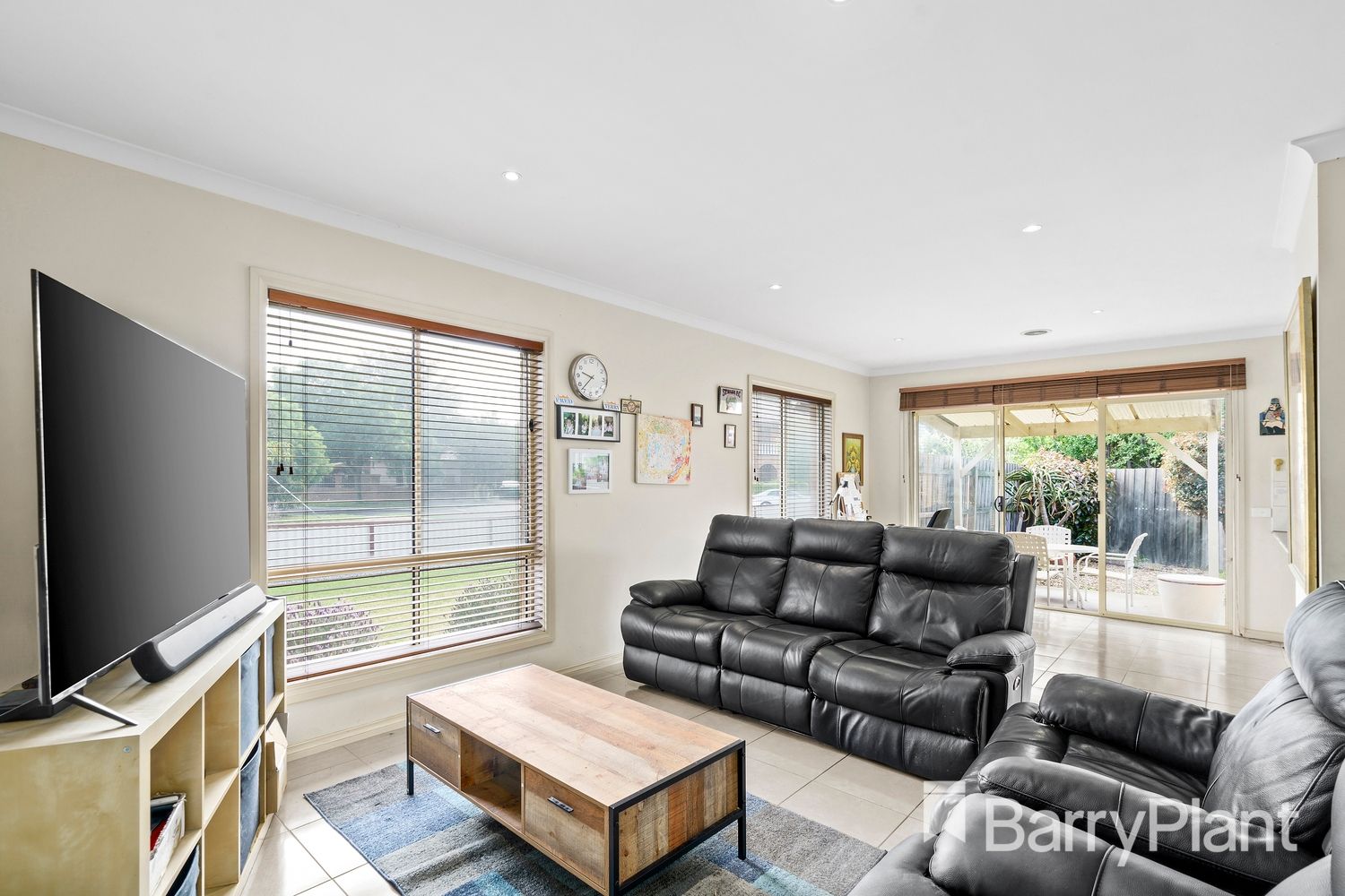 1/1a Davey Street, Sunshine West VIC 3020, Image 2