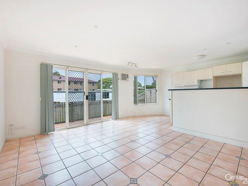 1/36 Steven Street, Redcliffe QLD 4020, Image 2