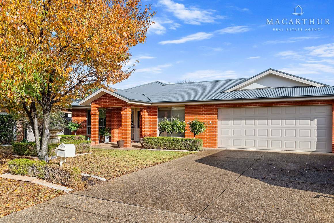 Picture of 7 Allunga Street, GLENFIELD PARK NSW 2650