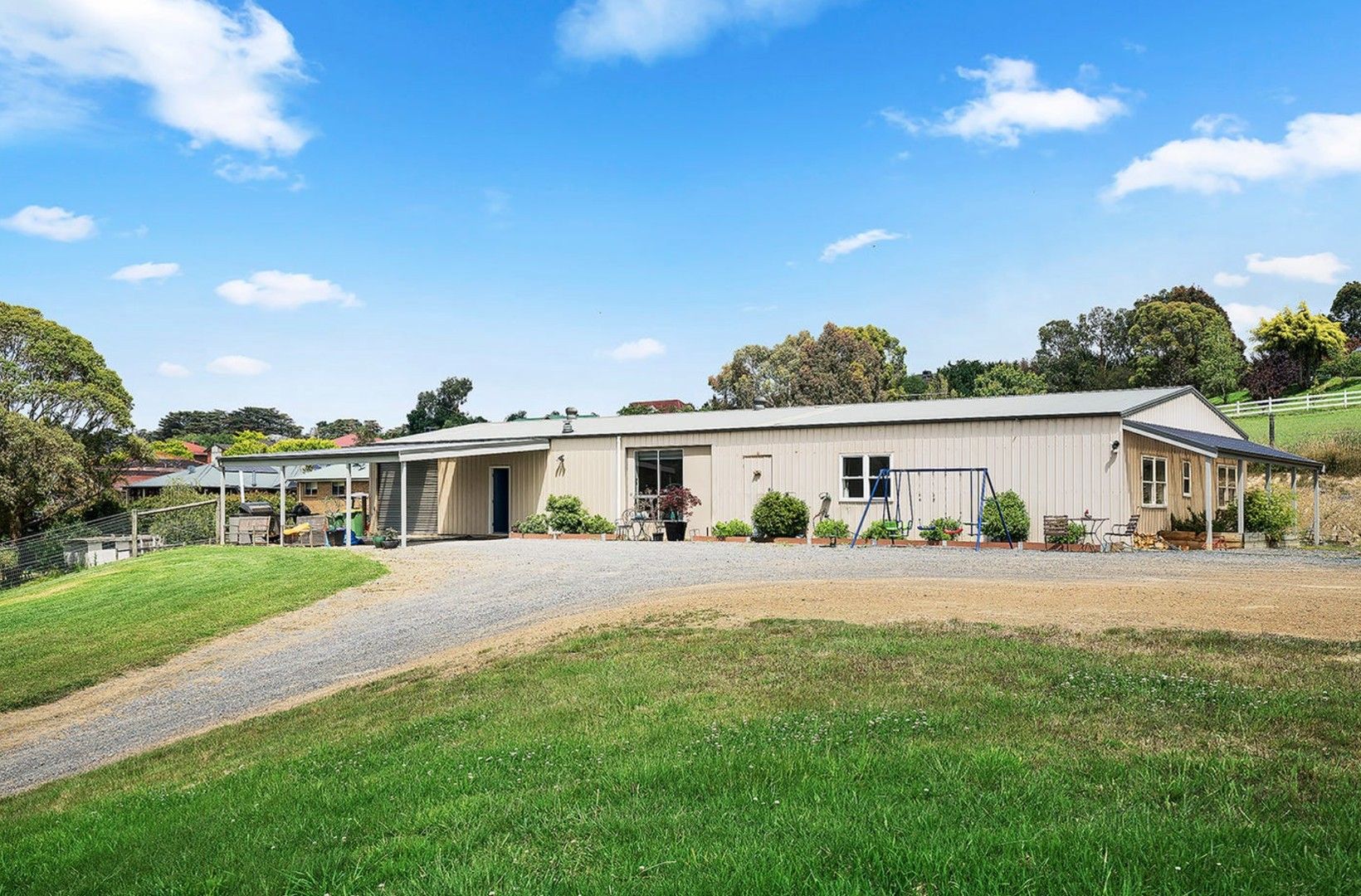 4 bedrooms House in 70 Anthony Drive CHIRNSIDE PARK VIC, 3116