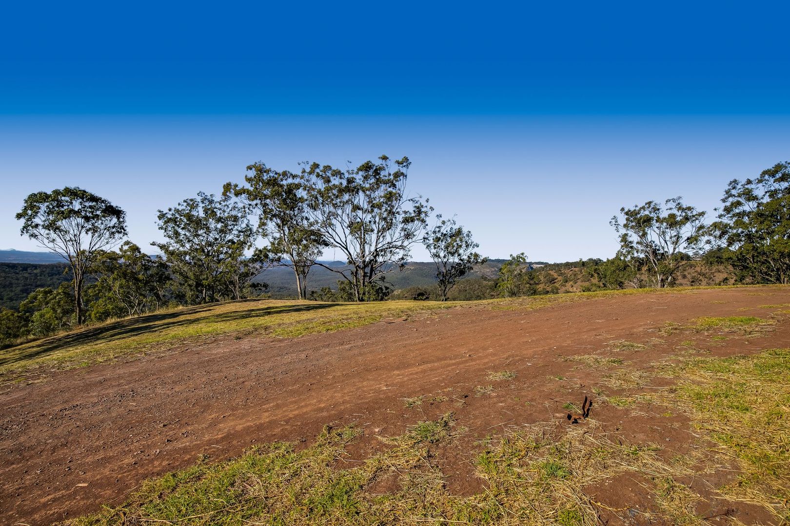 29 Keira Court, Blue Mountain Heights QLD 4350, Image 2