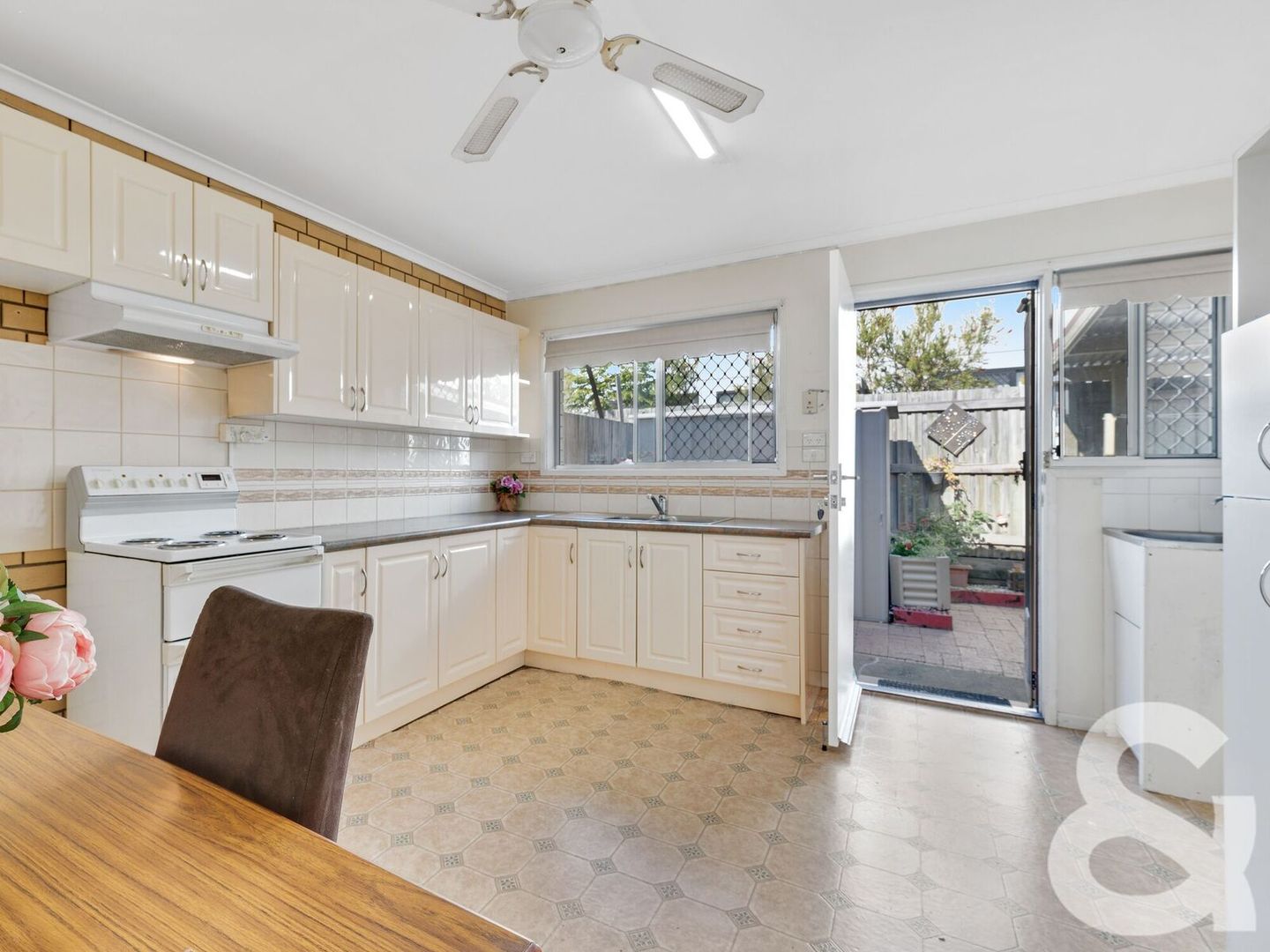 4/38 EWING ROAD, Logan Central QLD 4114, Image 1