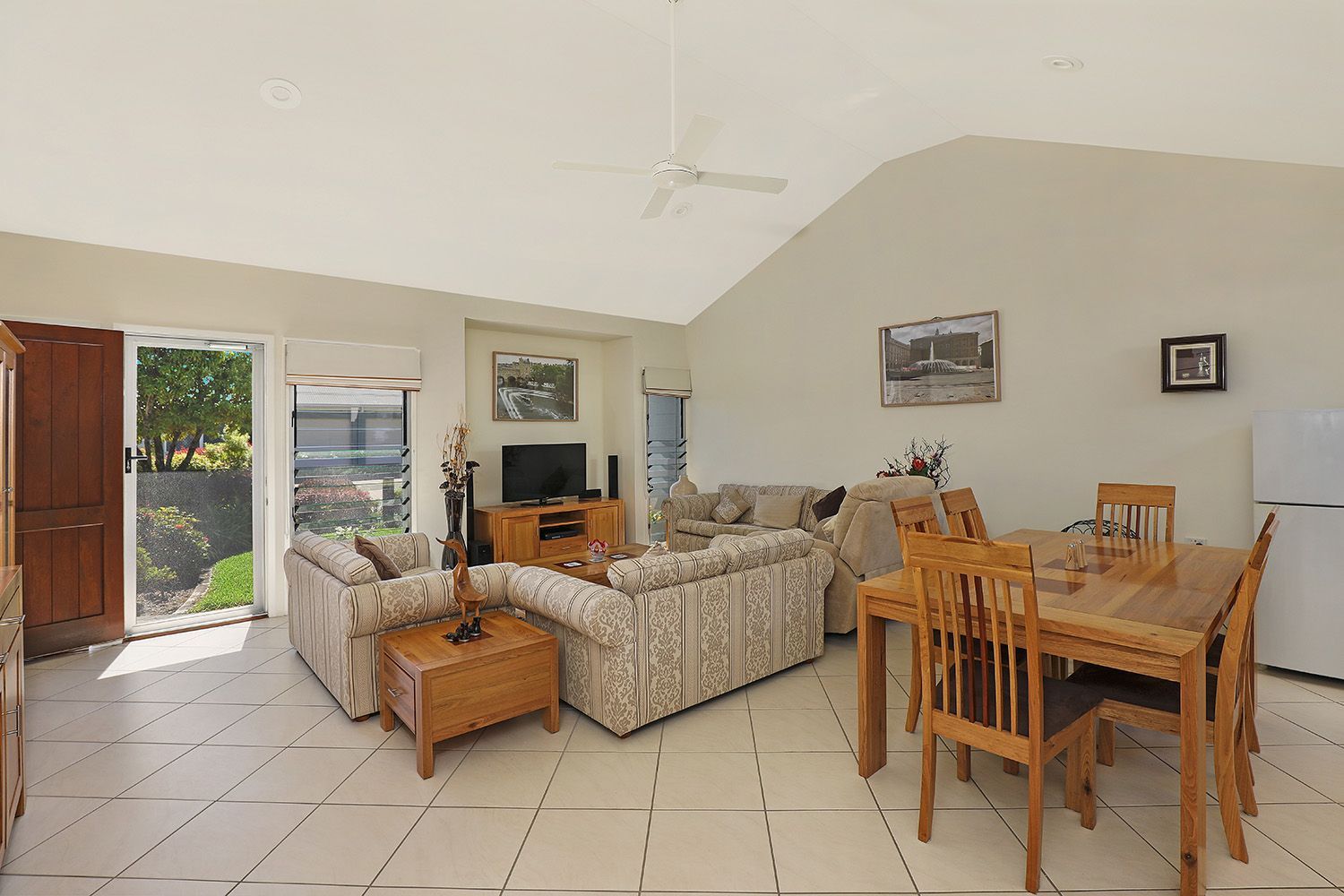 56/2 Grand Parade, Kawana Island QLD 4575, Image 0