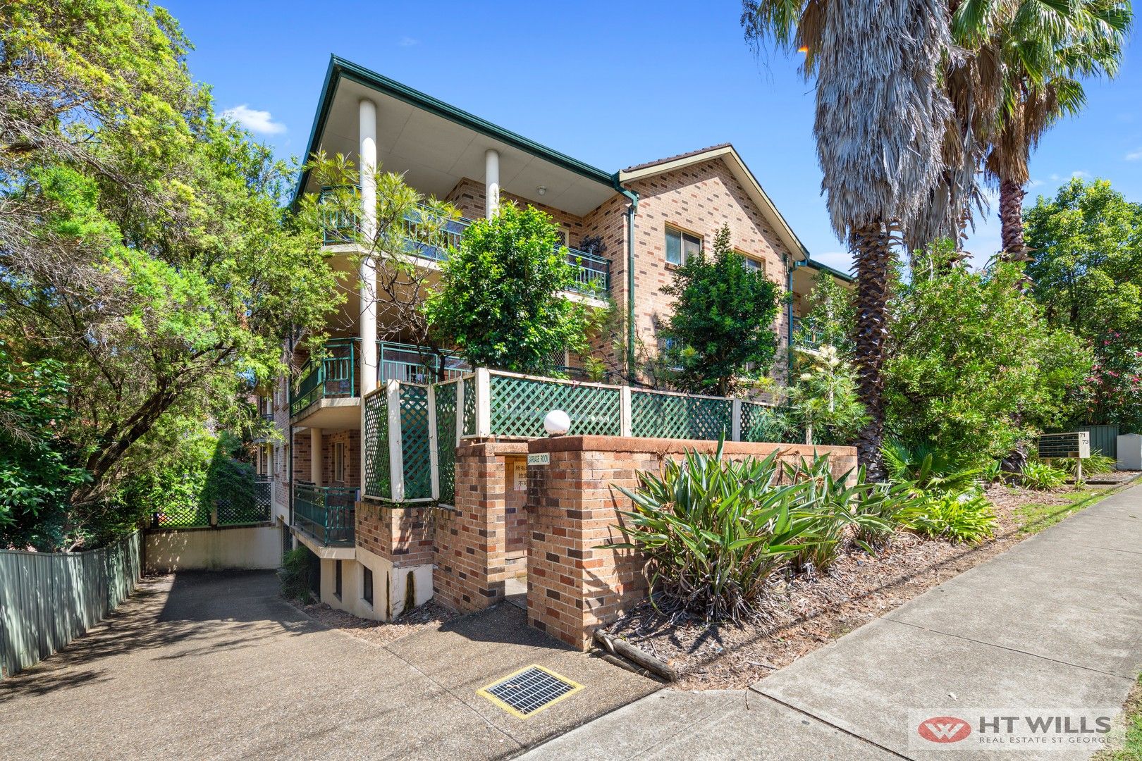 2 bedrooms Apartment / Unit / Flat in 9/71-73 Queens Road HURSTVILLE NSW, 2220