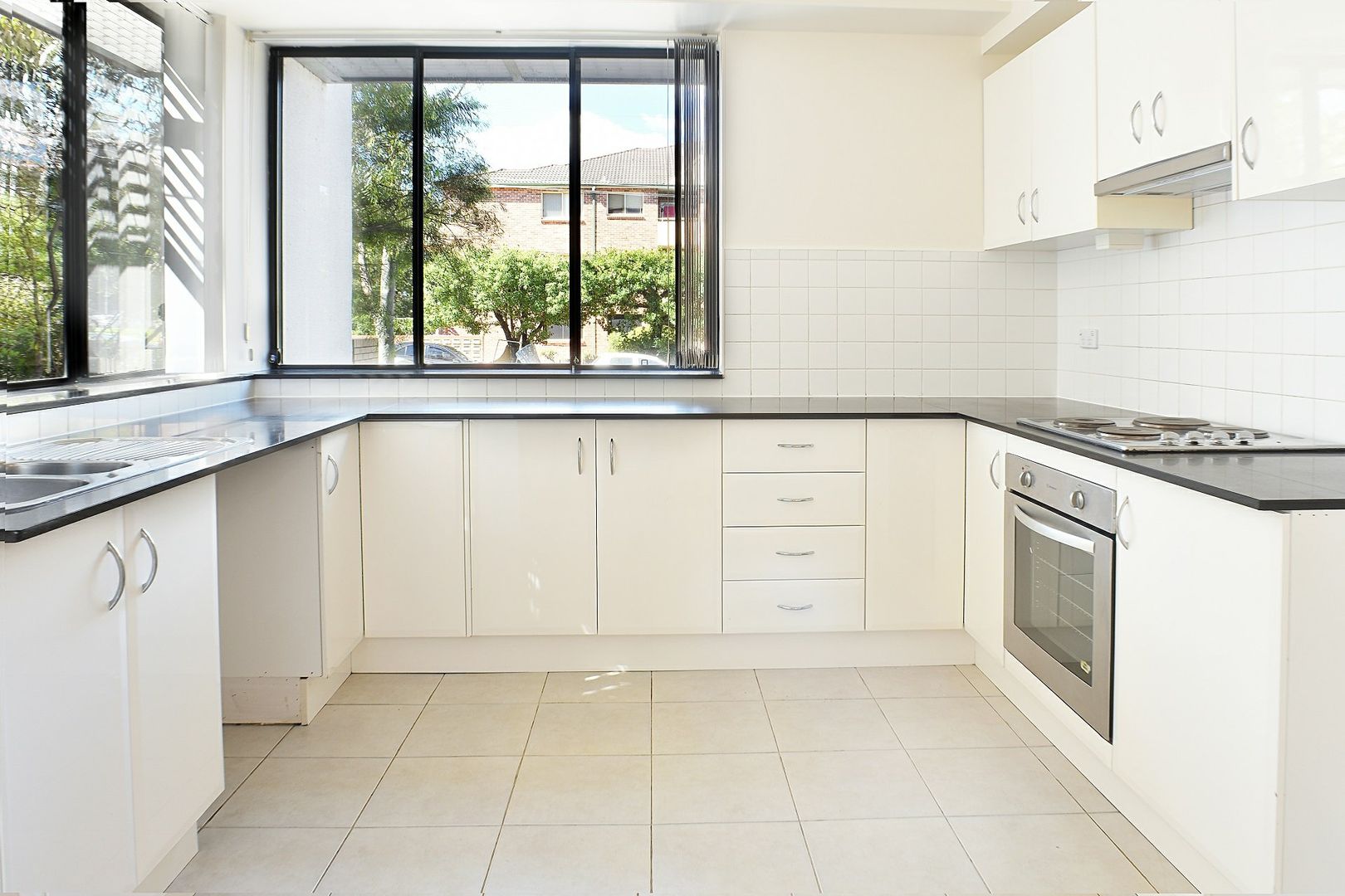 2 bedrooms Apartment / Unit / Flat in 16/16 Oxford St BLACKTOWN NSW, 2148