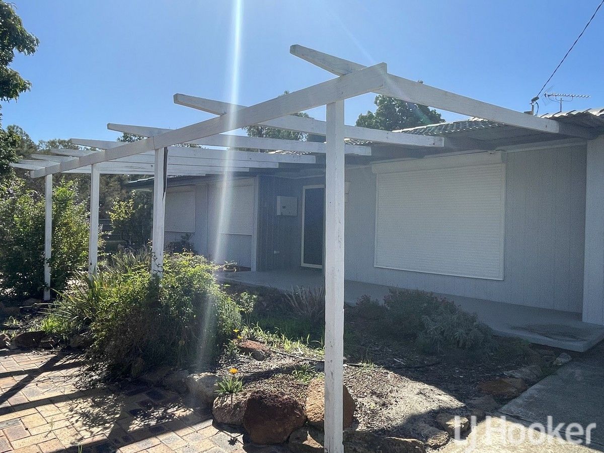 4 bedrooms House in 12 Radiata Street COODANUP WA, 6210