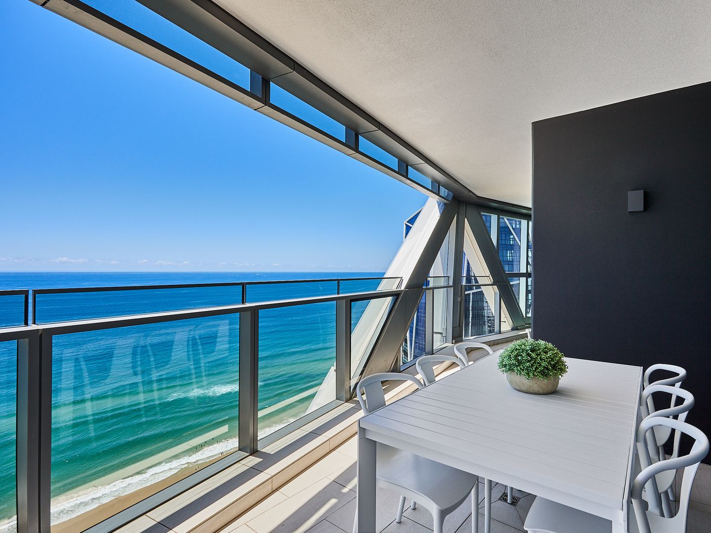 13303/36 Old Burleigh Road, Surfers Paradise QLD 4217, Image 1