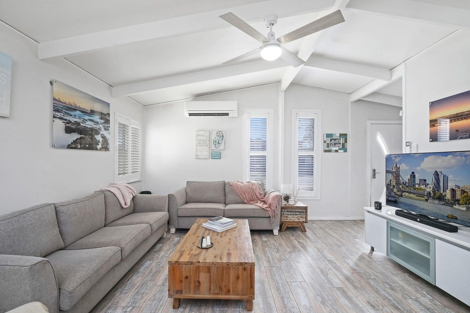 3 bedrooms House in 72 Trafalgar Avenue WOY WOY NSW, 2256