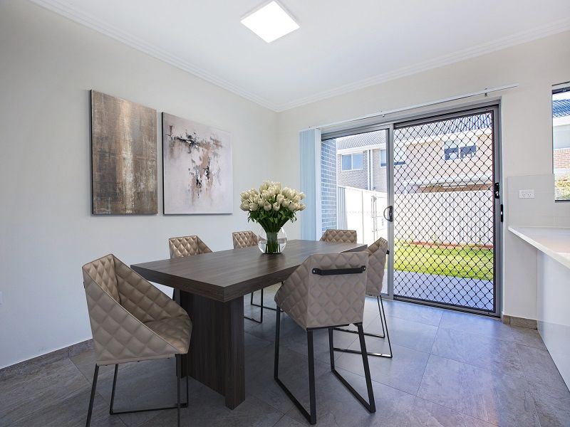 9/20 Old Glenfield Road, Casula NSW 2170, Image 2