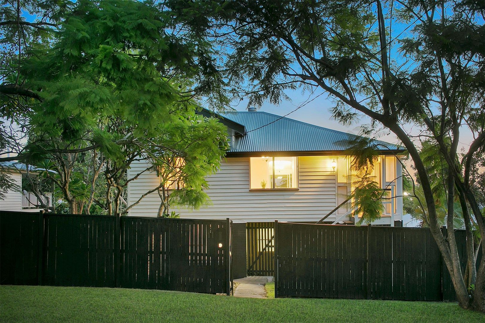 11 Blackwood Road, Salisbury QLD 4107