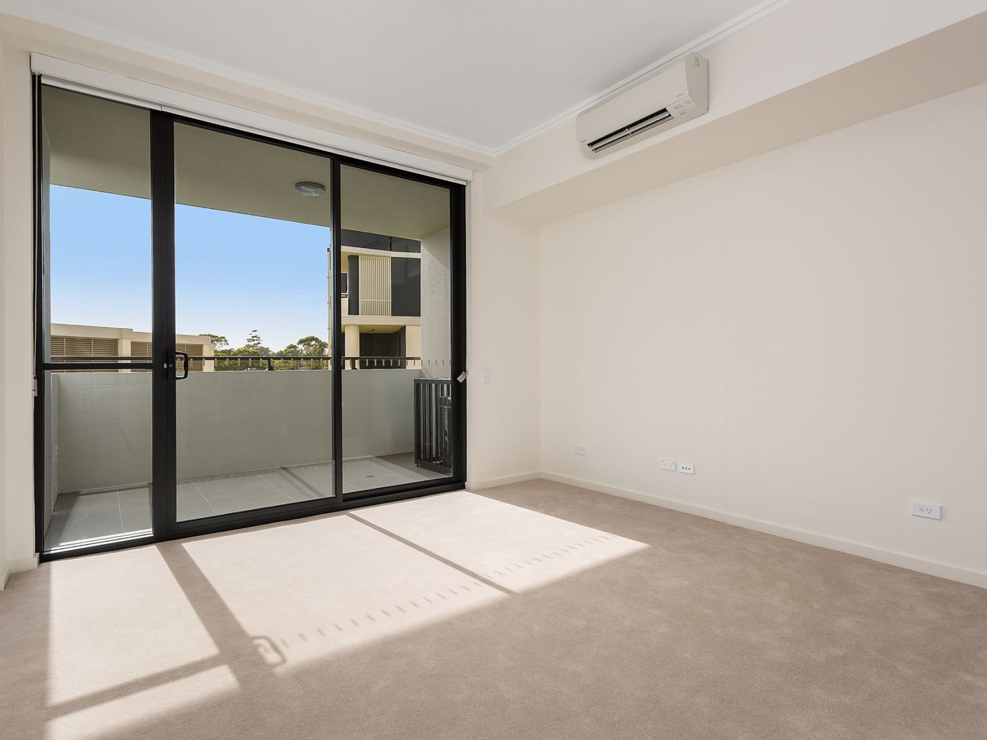 415/5 Vermont Crescent, Riverwood NSW 2210, Image 1