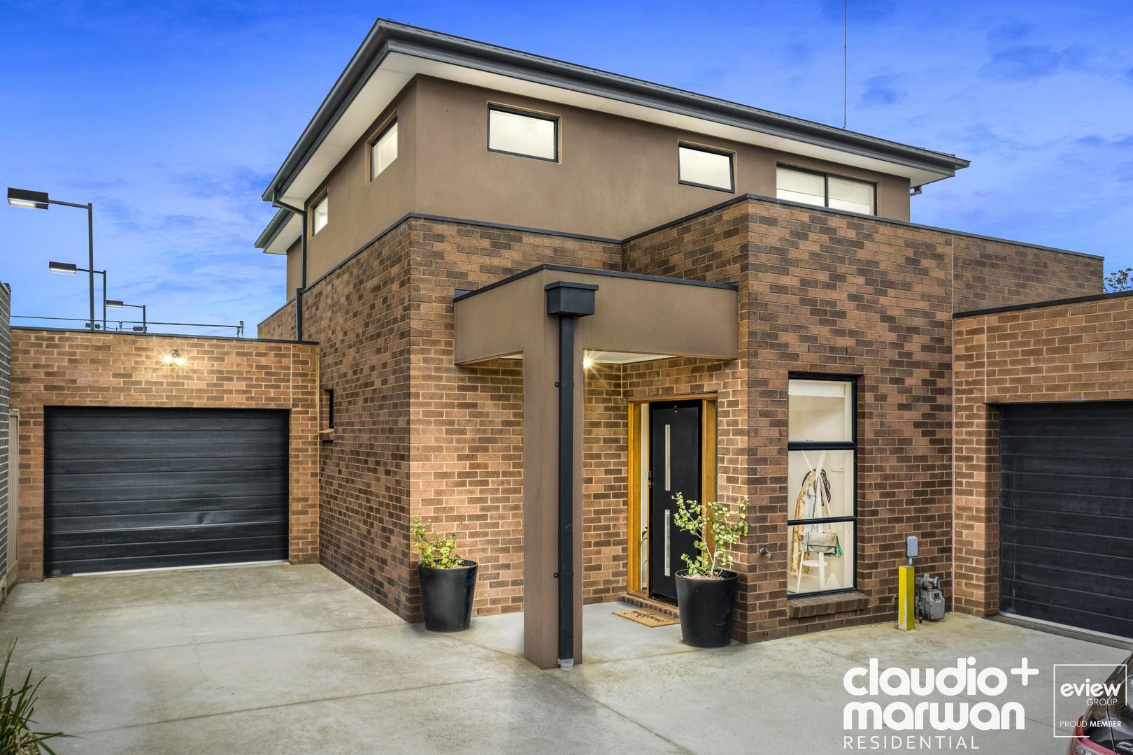 2/104 Middle Street, Hadfield VIC 3046, Image 1