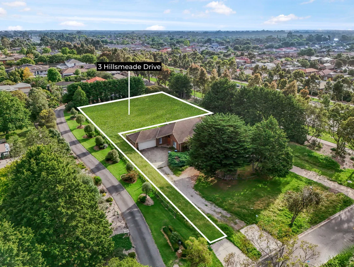 3 Hillsmeade Drive, Narre Warren South VIC 3805