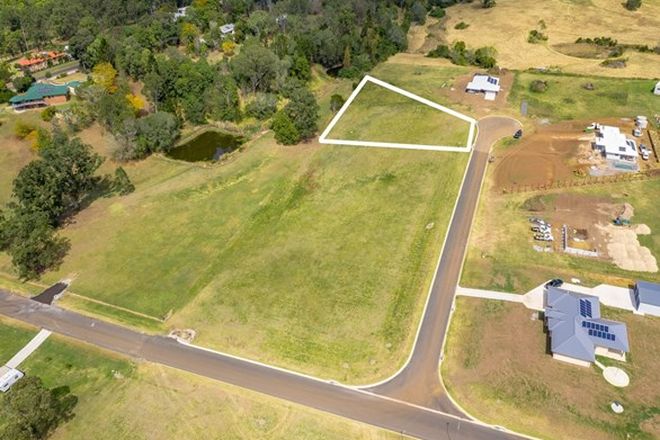 Picture of 9 Brahman Court, CHATSWORTH QLD 4570