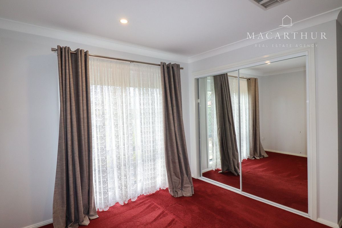 1/21 Elanora Place, Glenfield Park NSW 2650, Image 2