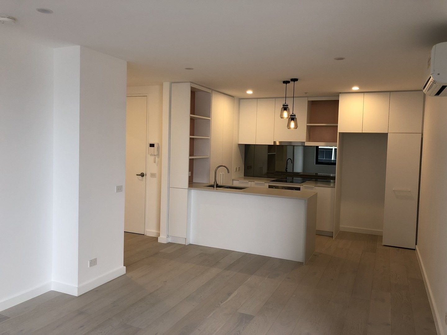 2 bedrooms Apartment / Unit / Flat in 501/386-390 Spencer Street WEST MELBOURNE VIC, 3003