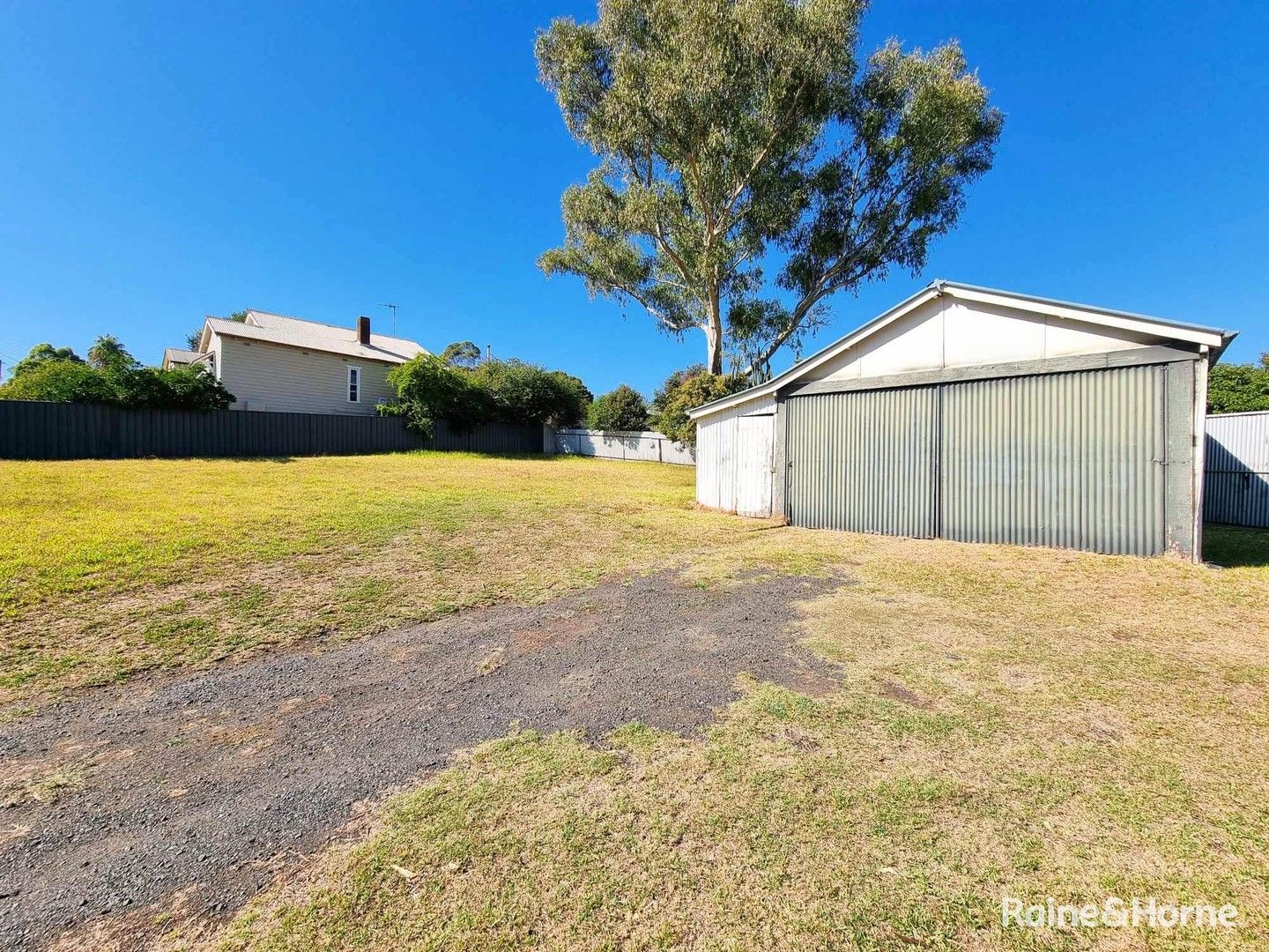 2 Main Street, Young NSW 2594, Image 0