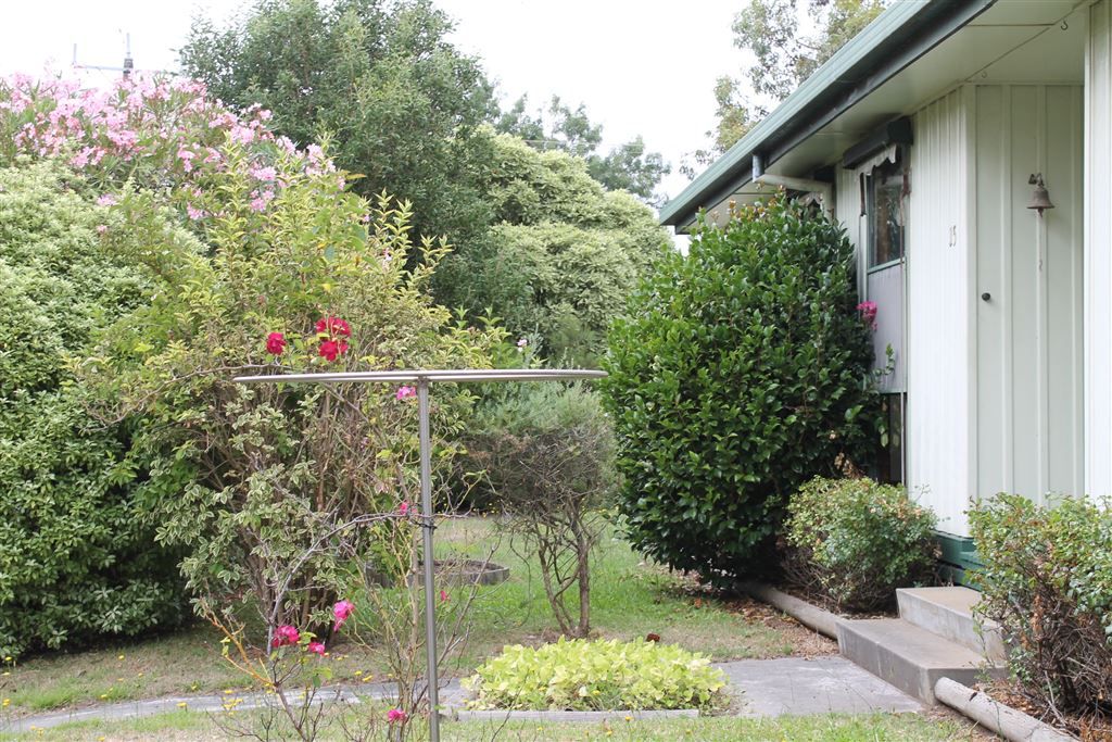 15 Williams Road, Simpson VIC 3266, Image 2