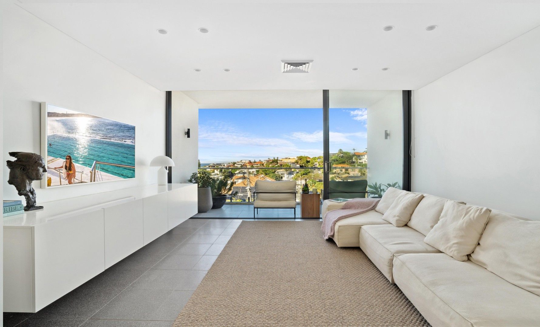 2 bedrooms Apartment / Unit / Flat in 4/17 Wonderland Ave TAMARAMA NSW, 2026