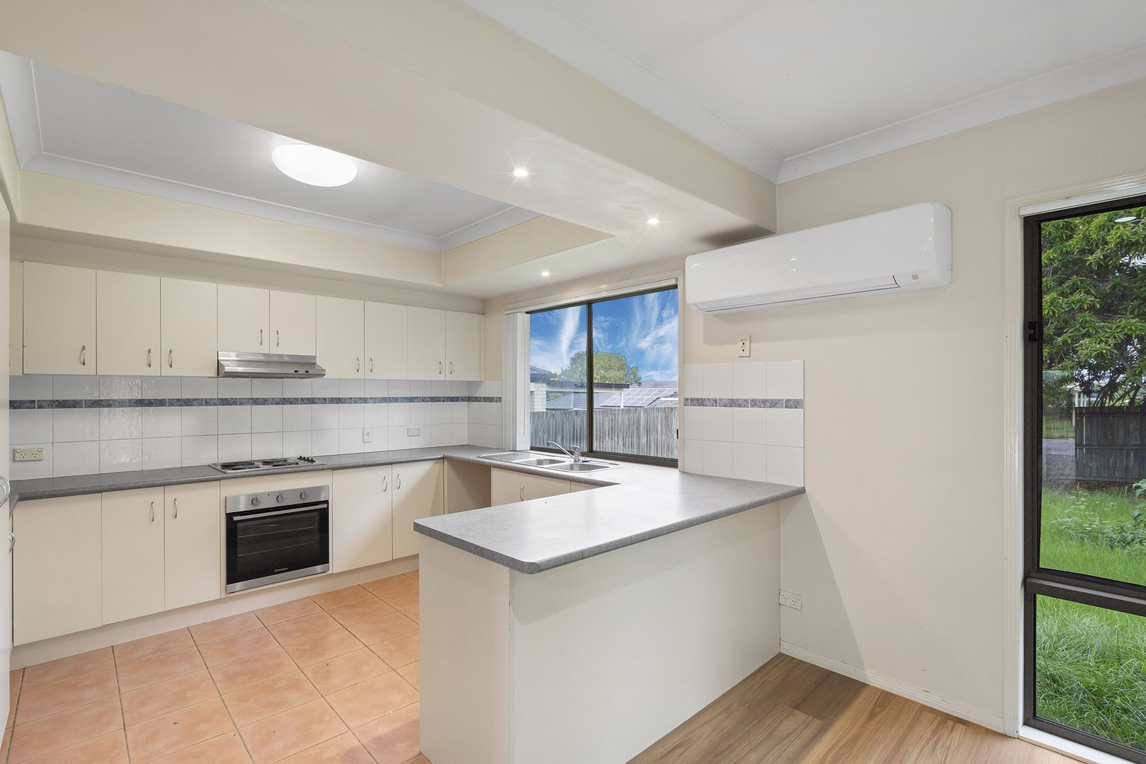 36 Kalbarri Street, Parkinson QLD 4115 House For Rent 750 Domain