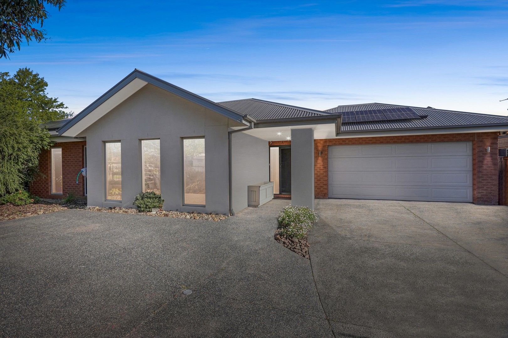 3 bedrooms House in 1 Lavender Avenue PAKENHAM VIC, 3810