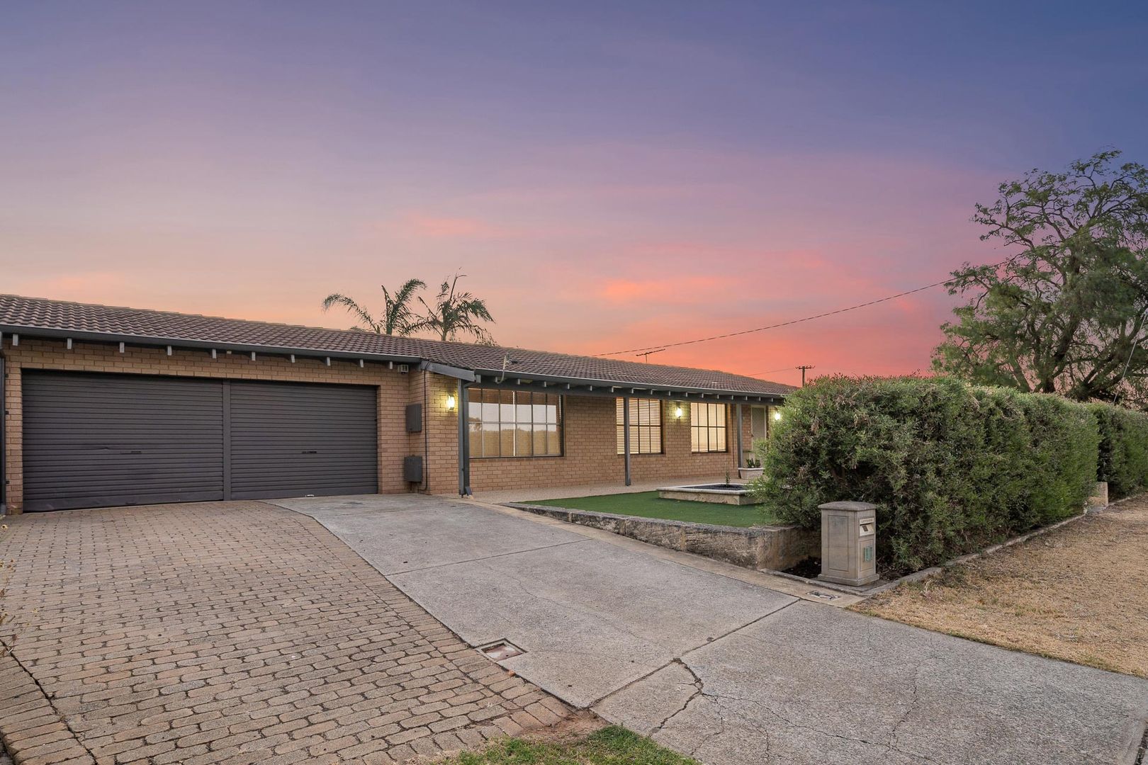 11 Acacia Way, Yangebup WA 6164, Image 2