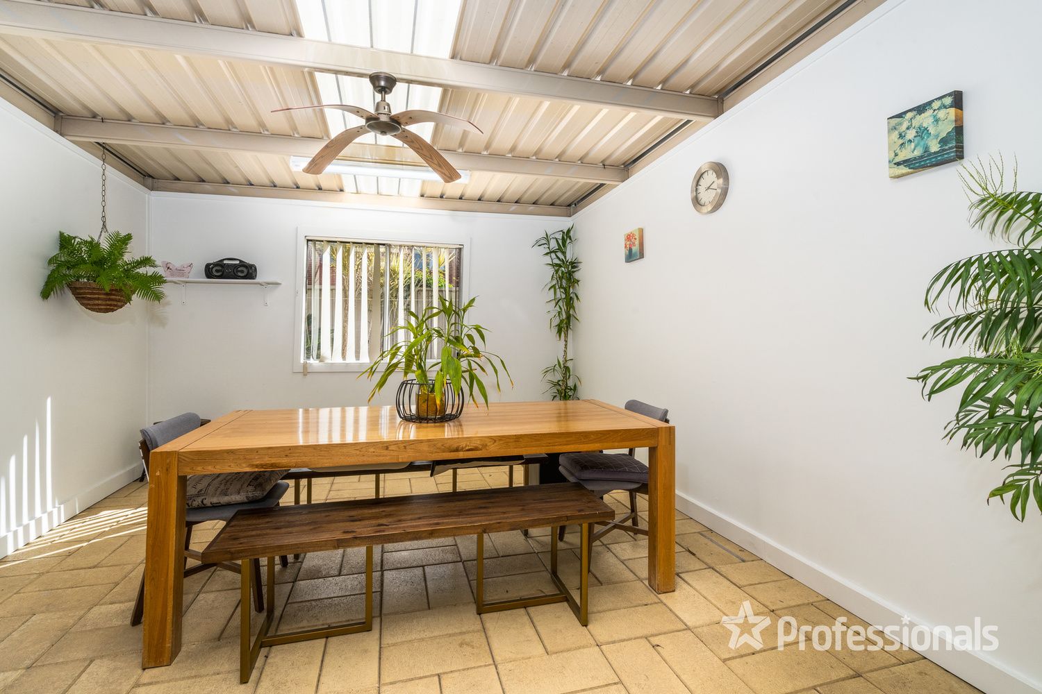 11/12 Pine Road, Casula NSW 2170, Image 1