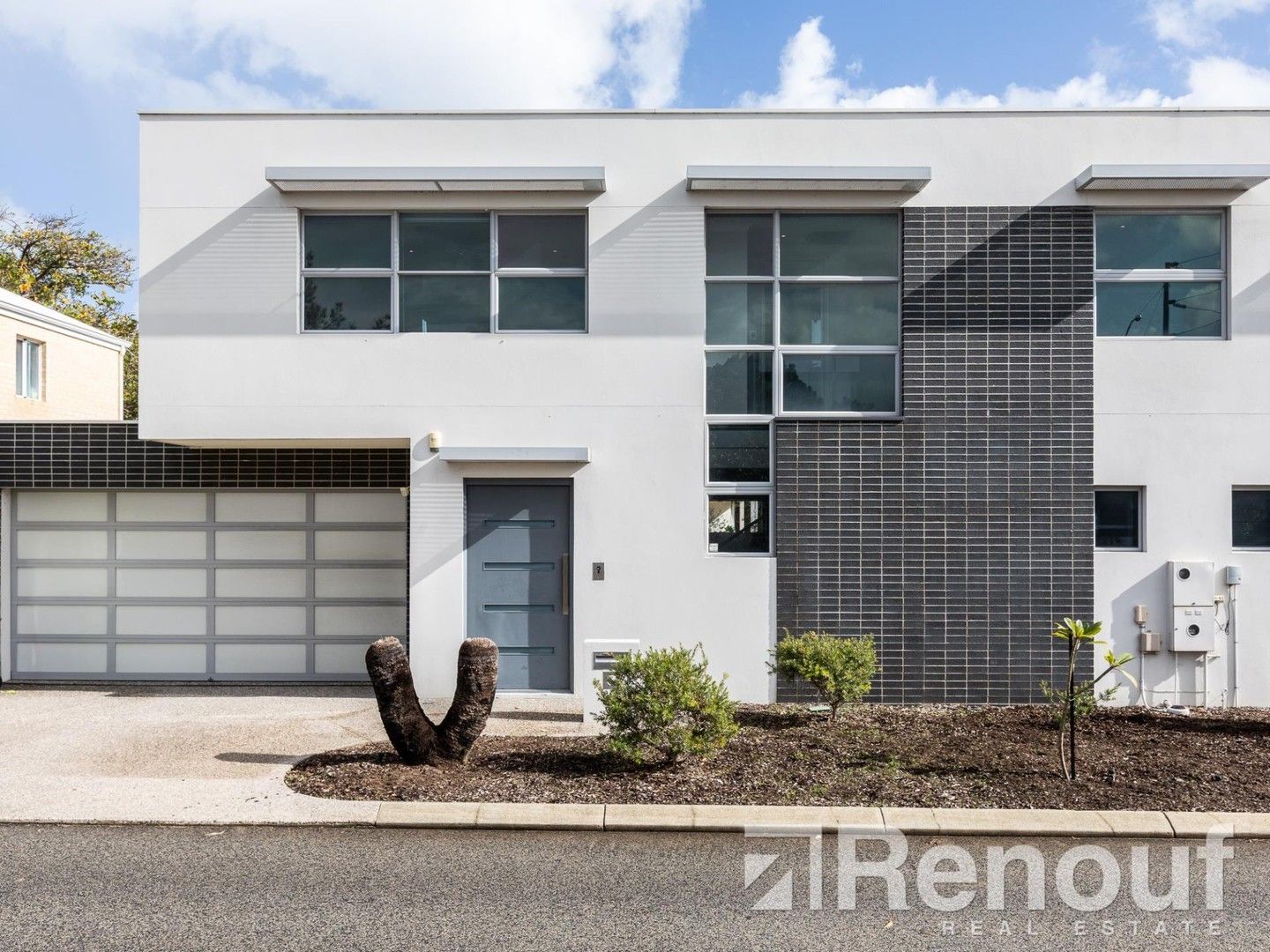 4 Langoulant Road, Swanbourne WA 6010, Image 0