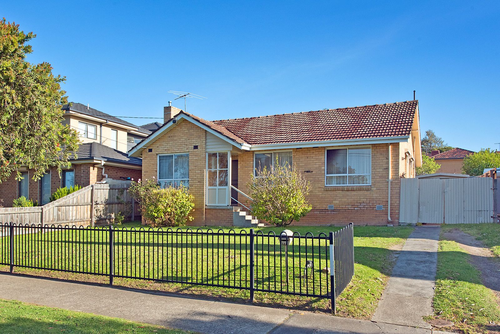 143 Broadway, Reservoir VIC 3073, Image 1