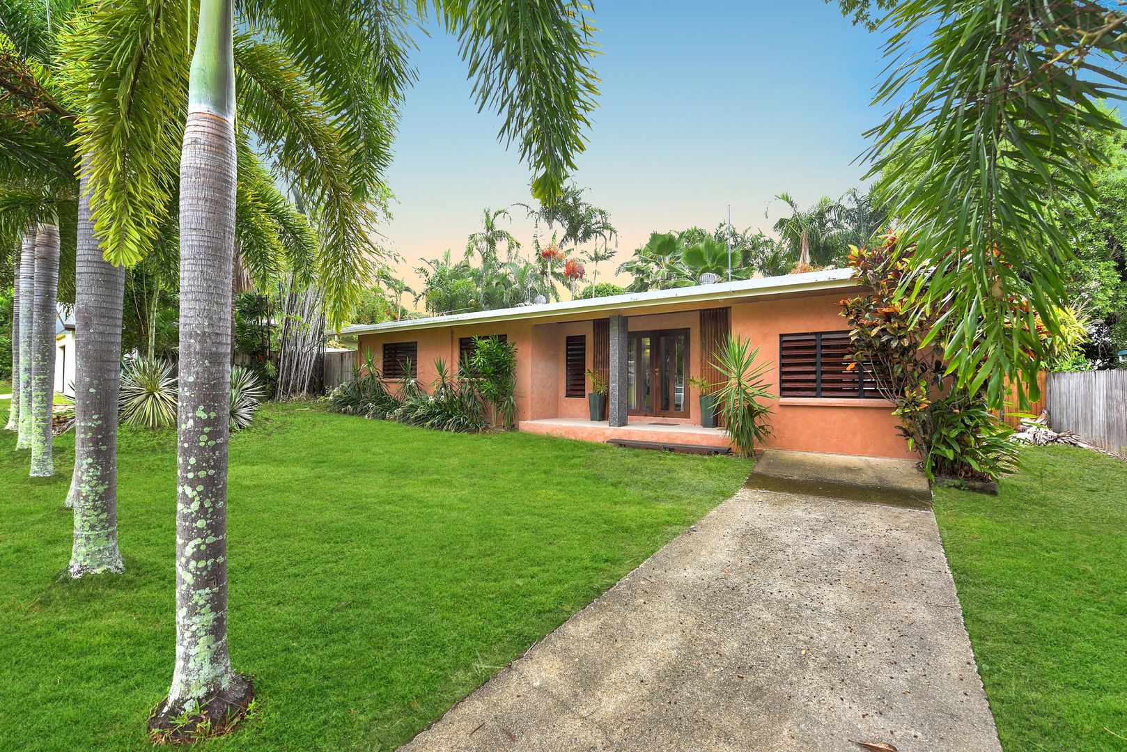 66 Terebra Street, Palm Cove QLD 4879, Image 1