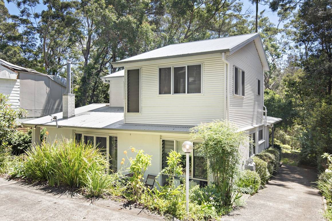 Picture of 293 Del Monte Place, COPACABANA NSW 2251
