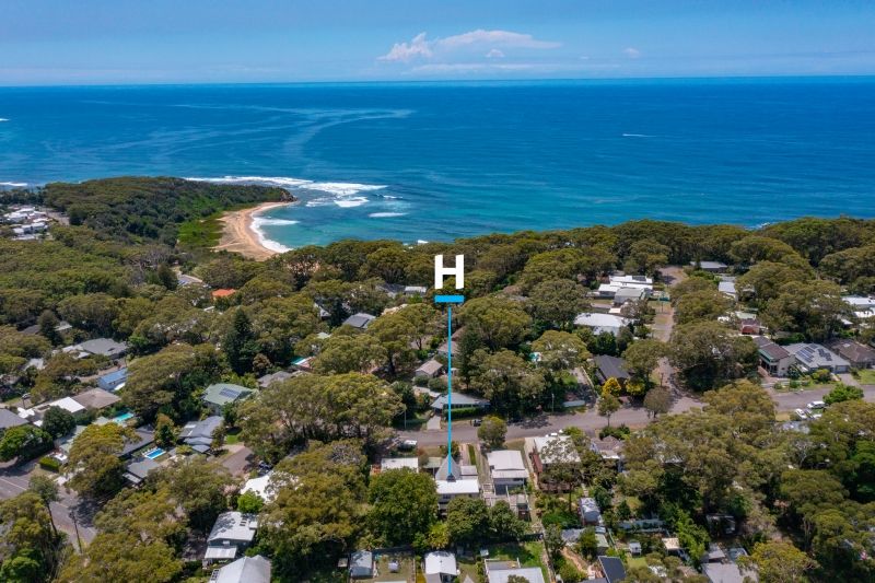 5 bedrooms House in 3 Hilltop Street BATEAU BAY NSW, 2261