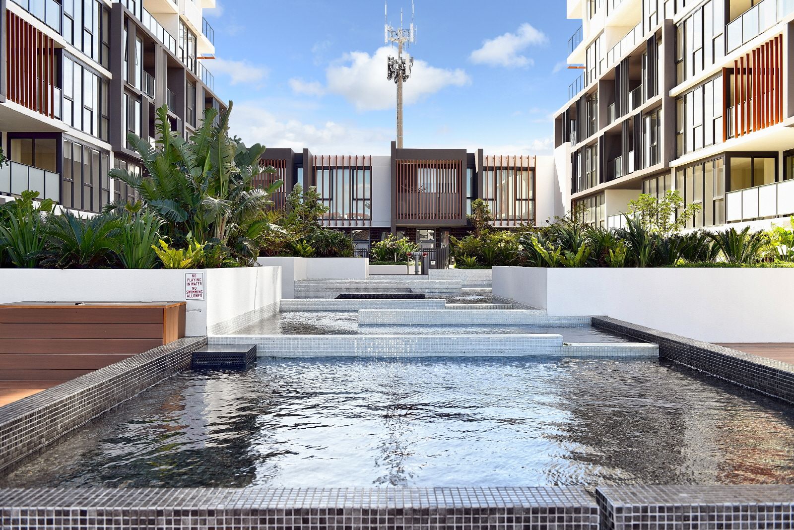 1 bedrooms Apartment / Unit / Flat in 603/15 Garrigarrang Street KOGARAH NSW, 2217