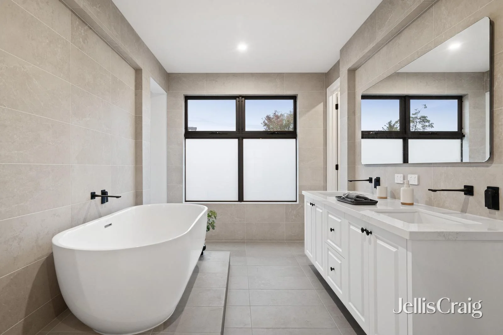 Additional image 11 of 5 Aminga Avenue, Doncaster East VIC 3109