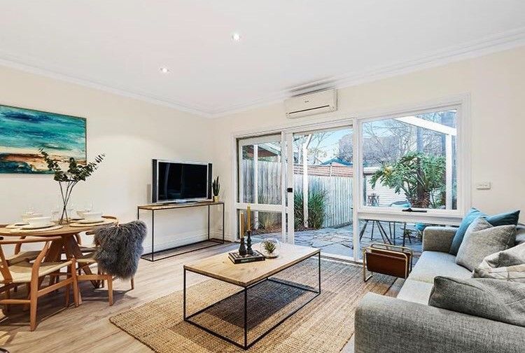 2 bedrooms House in 404 Bay Street PORT MELBOURNE VIC, 3207