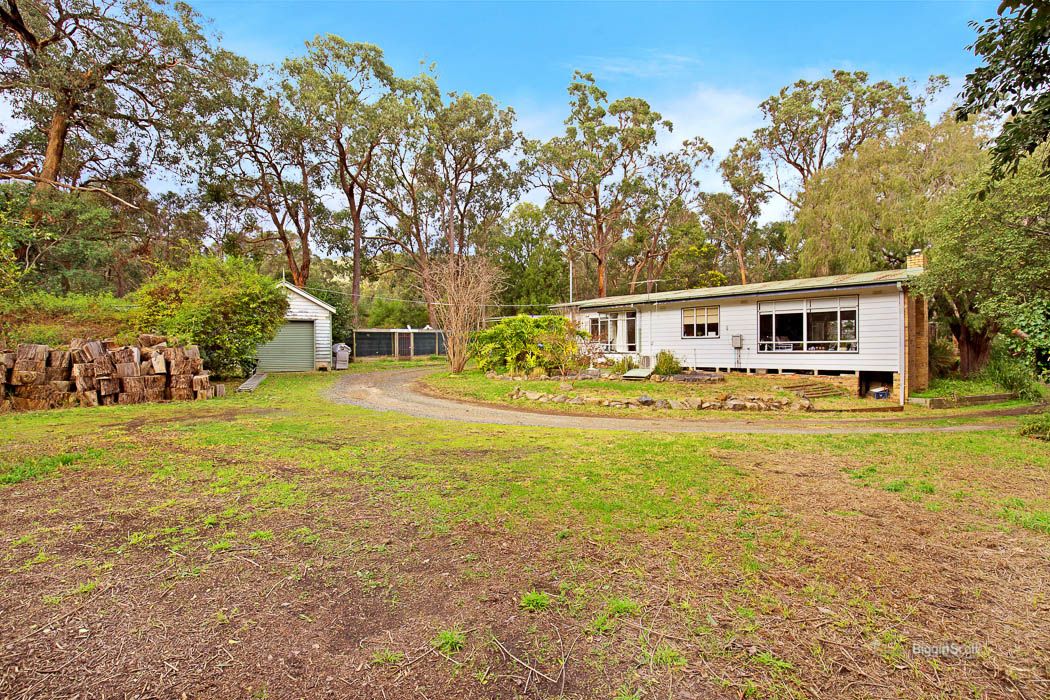 32 St Elmo Avenue, Ferntree Gully VIC 3156, Image 0