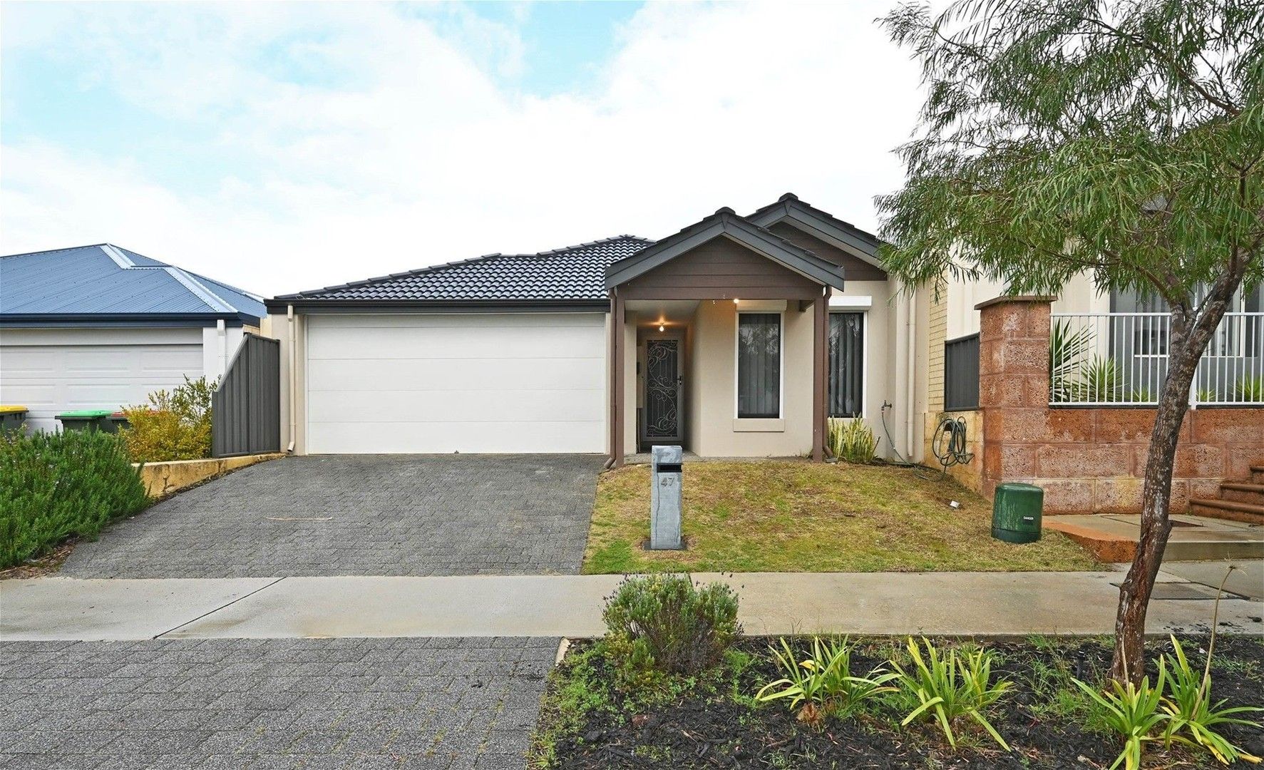 47 Azolla Street, Banksia Grove WA 6031, Image 0