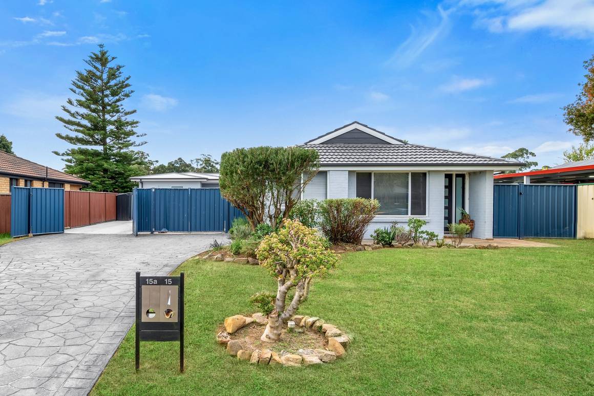 Picture of 15 & 15A Poppy Close, CLAREMONT MEADOWS NSW 2747