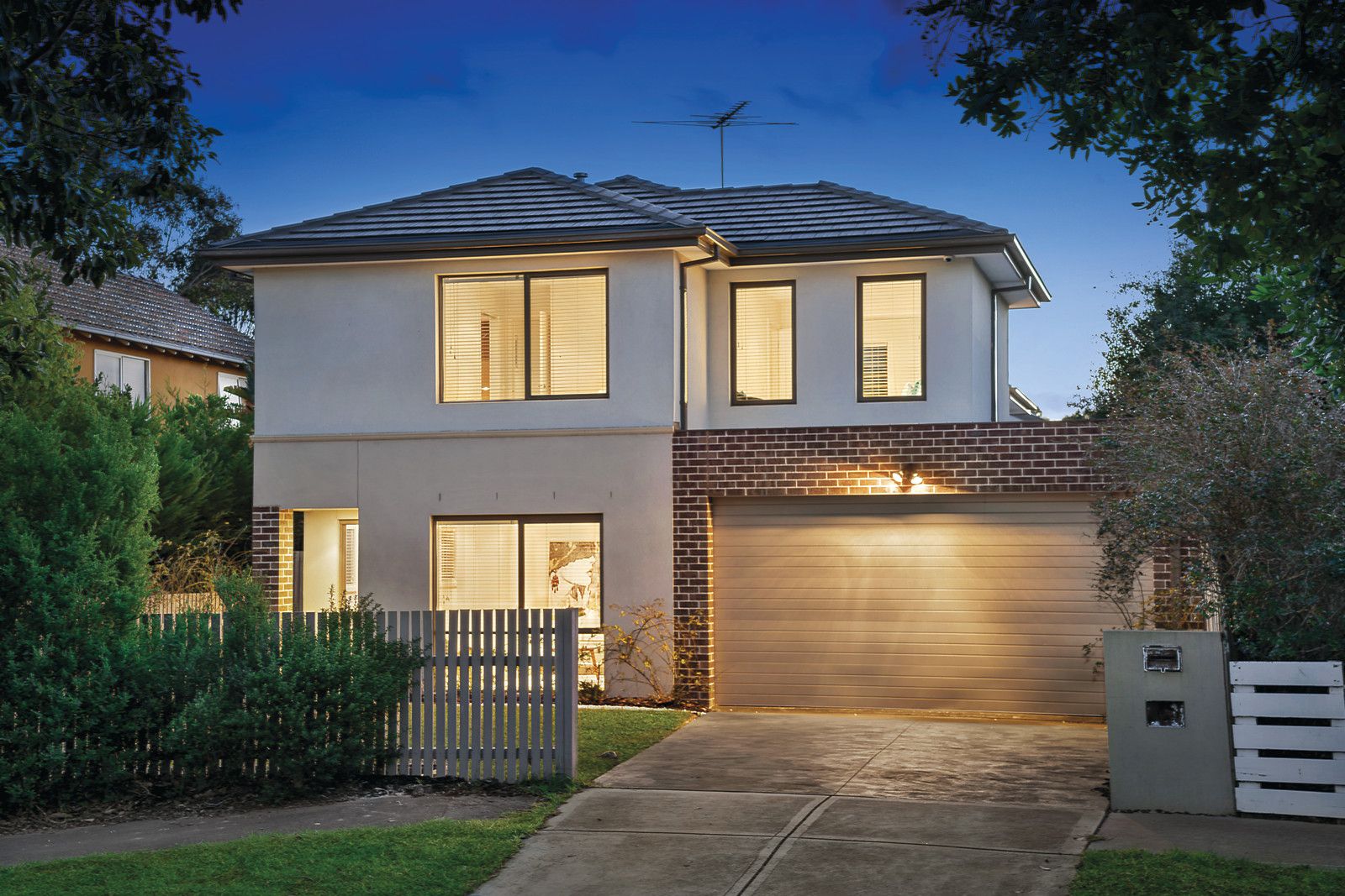 1/3 Bronte Court, Hampton VIC 3188, Image 0