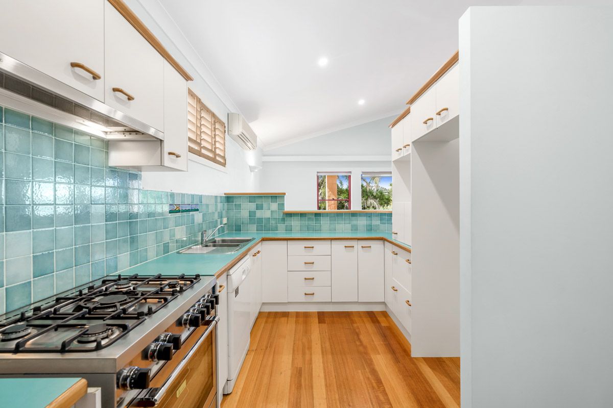 52 Stewart Parade, Manly QLD 4179, Image 2