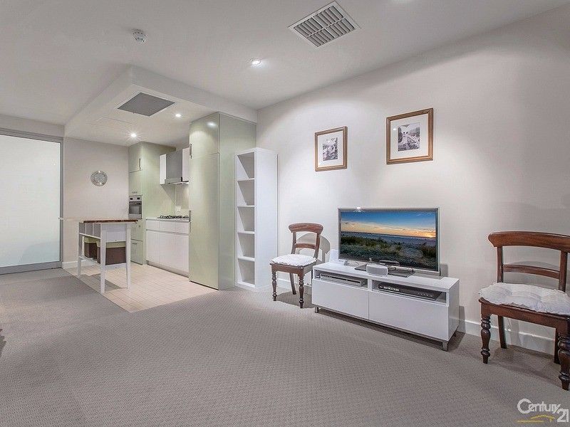 817/27 Colley Terrace, Glenelg SA 5045, Image 2