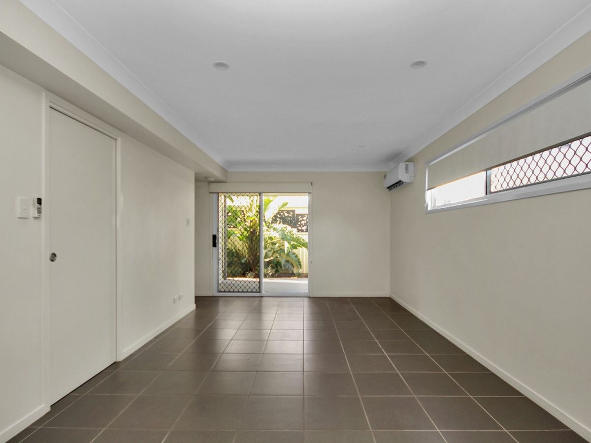 6/16 Macquarie Street, Booval QLD 4304, Image 2