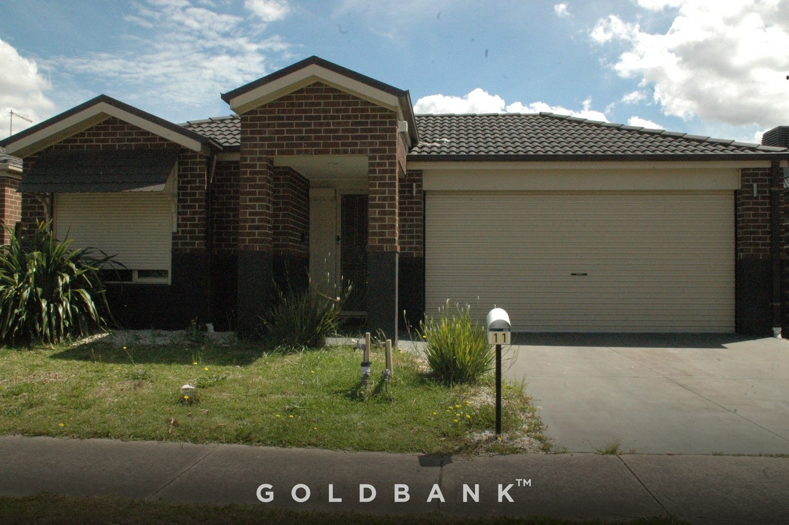 3 bedrooms House in 11 Mickleham Drive CRANBOURNE NORTH VIC, 3977