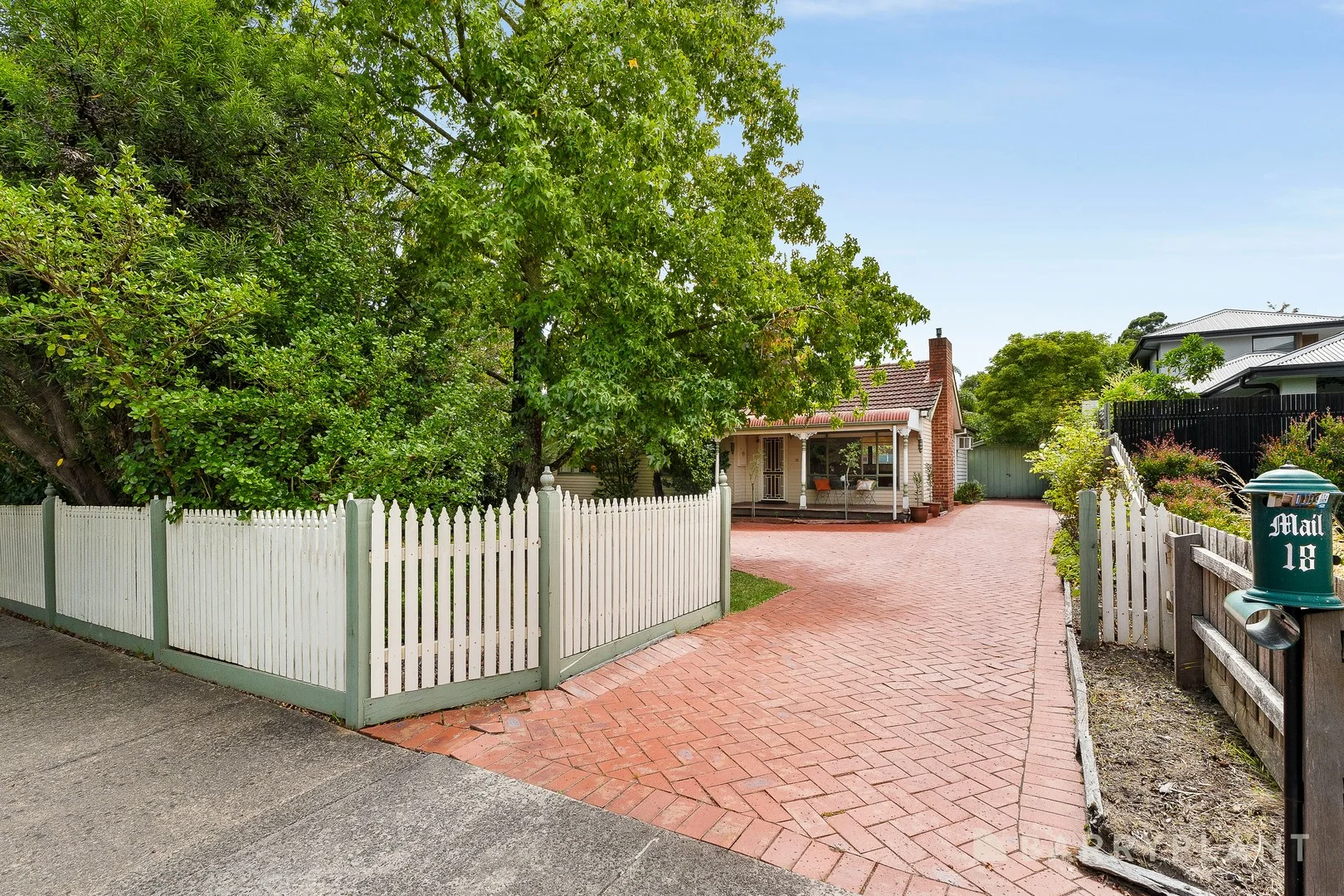 18 Byron Road, Kilsyth VIC 3137