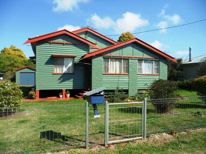 3 bedrooms House in 3 William Street KINGAROY QLD, 4610